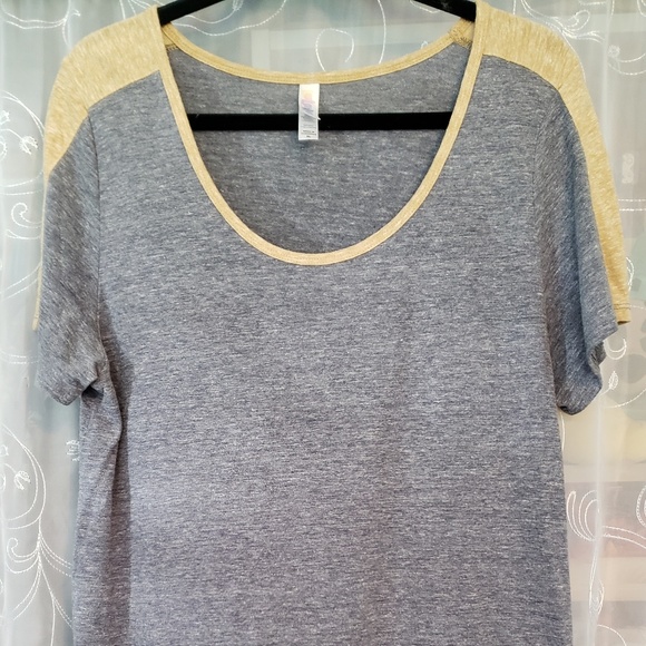 Lularoe classic tee - Picture 1 of 1